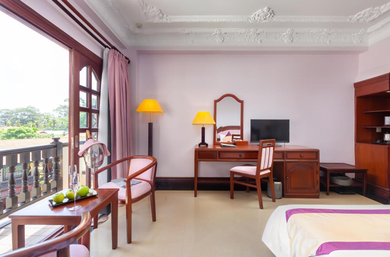 Regency Angkor Hotel Siem Reap Exteriör bild