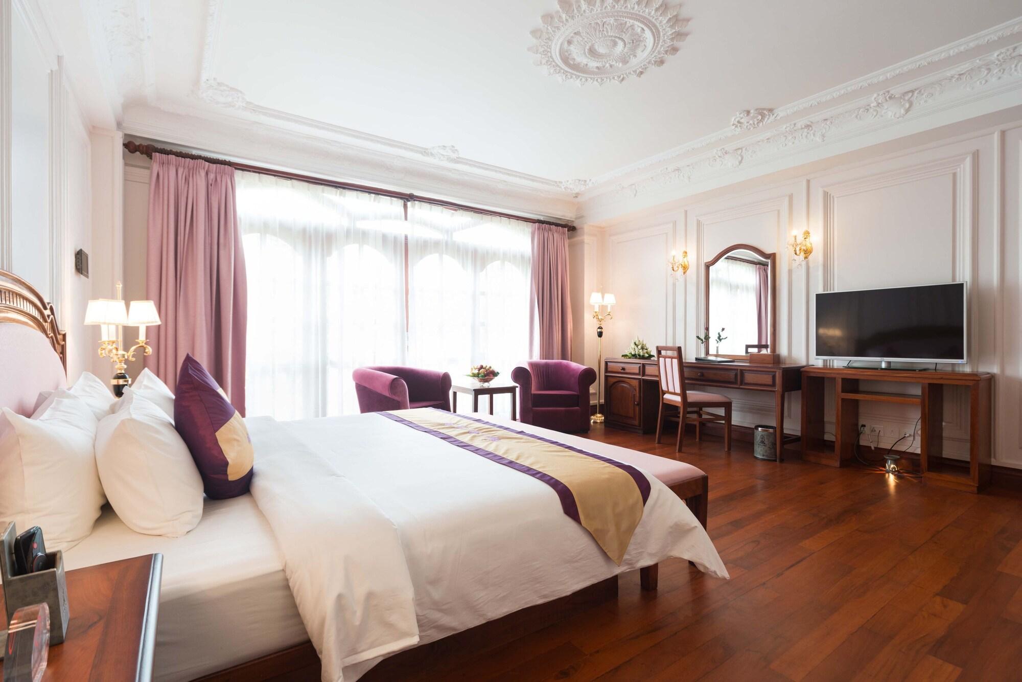 Regency Angkor Hotel Siem Reap Exteriör bild