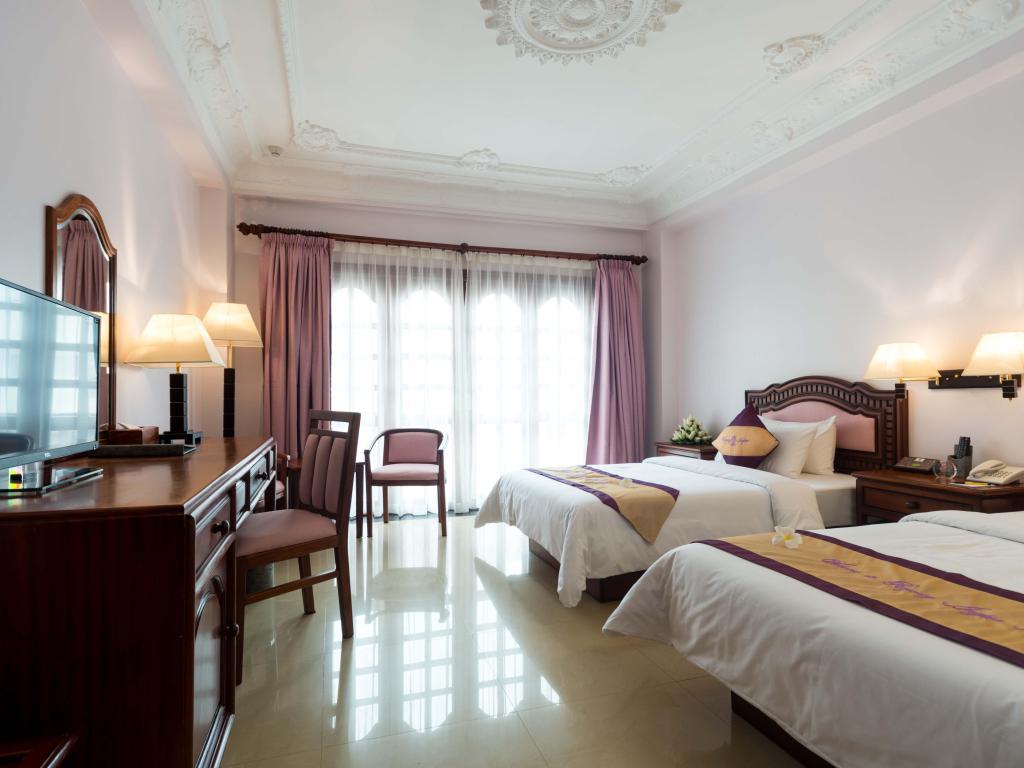 Regency Angkor Hotel Siem Reap Exteriör bild