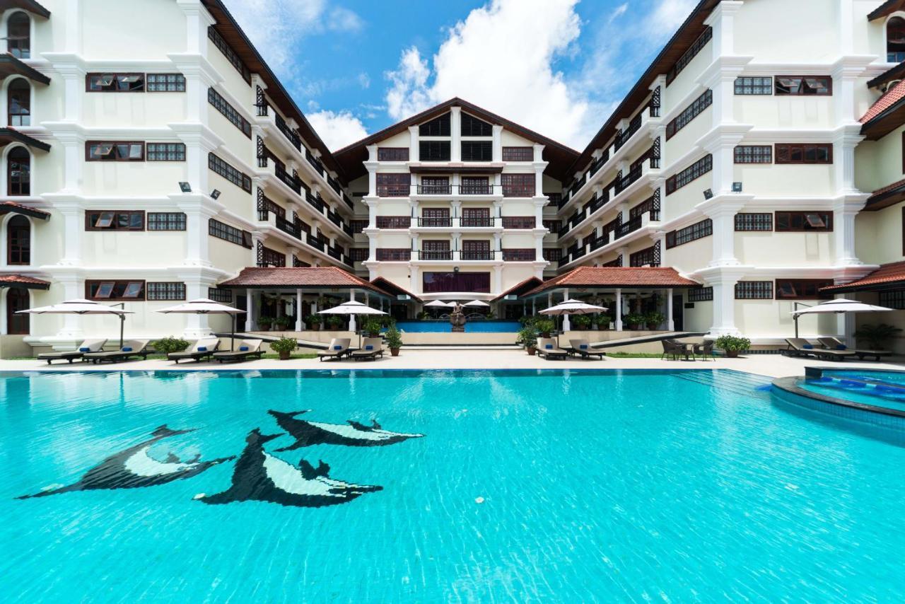 Regency Angkor Hotel Siem Reap Exteriör bild