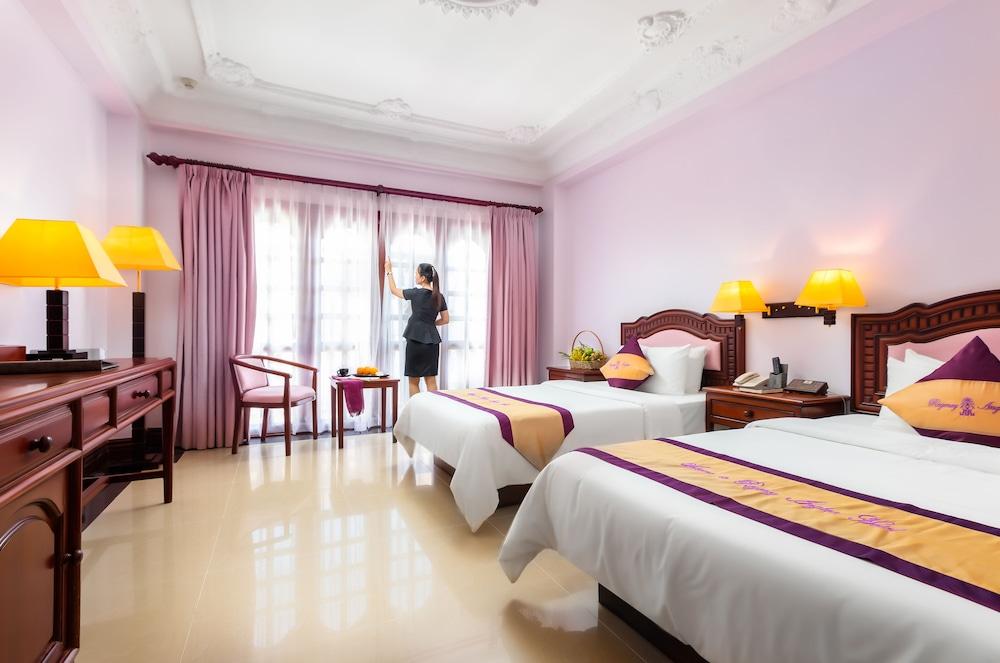 Regency Angkor Hotel Siem Reap Exteriör bild
